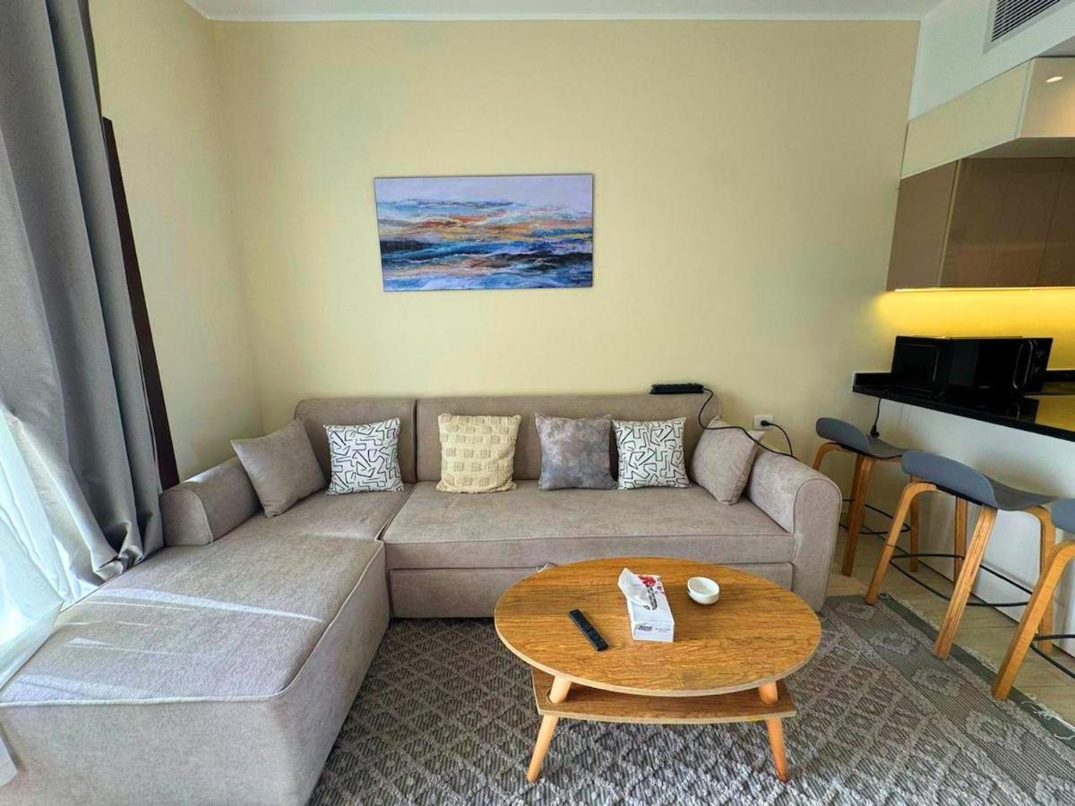 Aldau Heights One Bedroom In Cr Apartment *